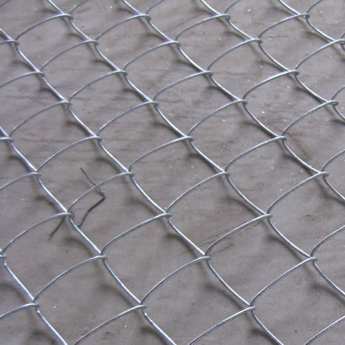 Ocynkowane ogrodzenie z ogniw łańcucha - siatka diamentowa