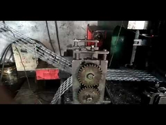 Powłoka cynkowa o wysokiej zawartości cynku 7,5*15cm Spawane ogrodzenie z siatki ostrzowej Ocynkowana siatka z drutu ostrzowego