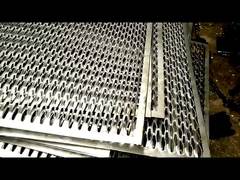 Aluminiowa i miękka perforowana ocynkowana krata chodnikowa o grubości 0,3 MM - 8 MM