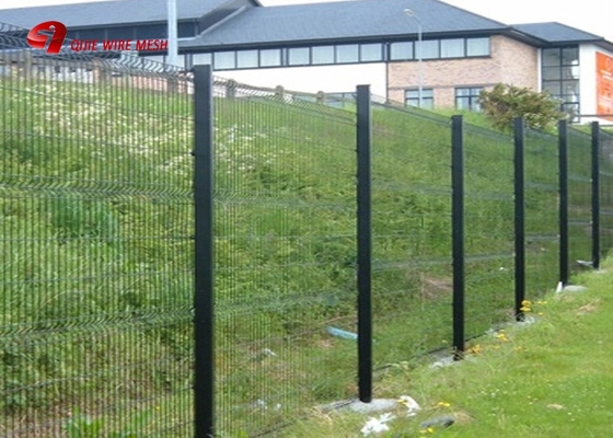 Odporność na starzenie 3d Spawane panele ogrodzeniowe z siatki ogrodowej Łatwe w instalacji