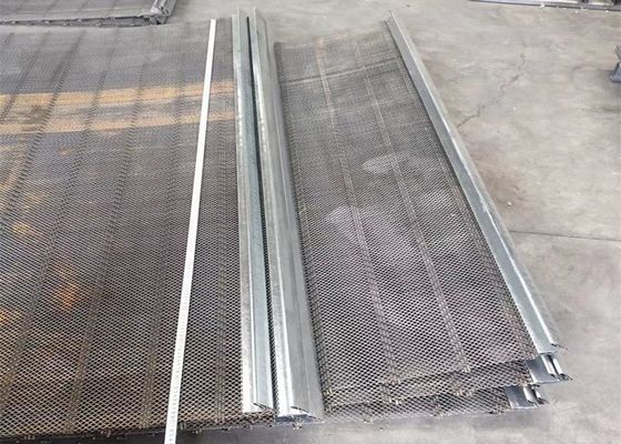 Drut wibracyjny z czarnego żelaza 4 mm kwadratowy tkany karbowany drut