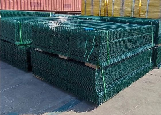 Ogrodzenie z galwanizowanymi panelami 3D Ogrodzenie z walcowanymi stalowymi ozdobami 3D Ogrodzenie z walcowanymi stalowymi ozdobami Ogrodzenie z walcowanymi drutami Ogrodzenie z ozdobami V Mesh Ogrodzenie z drutami Ogrodzenie bezpieczeństwa
