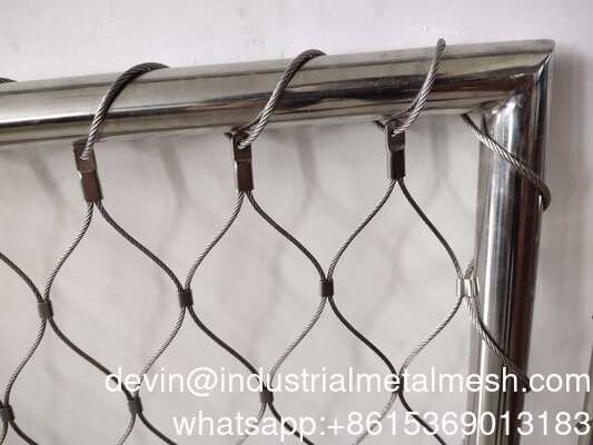 Spadająca utwardzona stal nierdzewna lina stalowa siatka na poręcz