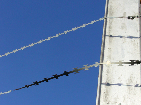 Razor Cbt-65 Barbed Wire Concertina Coil Tape Galvanised