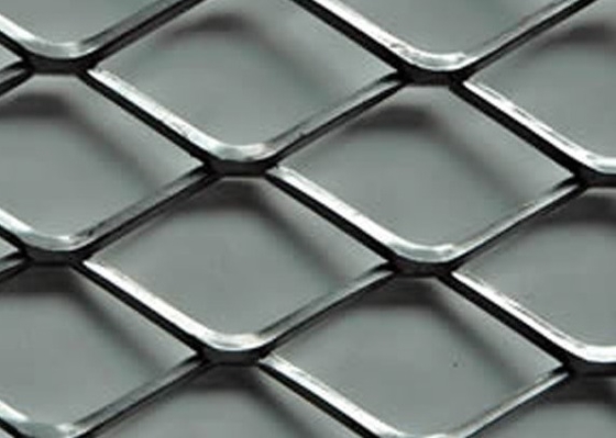 Spłaszczona, wzmocniona siatka z siatki stalowej 4x8 z miękkiej blachy stalowej do podłóg