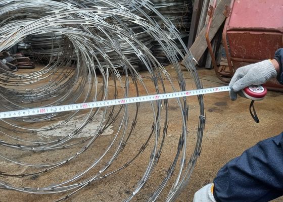 Ogrodzenie ze stali nierdzewnej z galwanizowanym Concertina razor blade barbed wire mesh