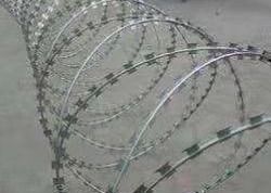 Bto-22 Gorąco zanurzony galwanizowany Concertina Razor Barbed Wire