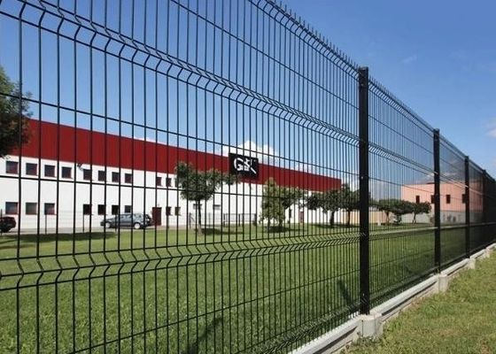 Ogrodzenie z galwanizowaną, powlekaną, spawaną, 3D z giętą, zakrzywioną siatką drukową
