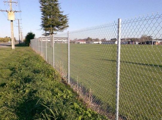 Ogrodzenie o wysokim bezpieczeństwie z galwanizowanym łańcuchem z drutem kolczastym 5 mm średnica 3 stopy wysokości