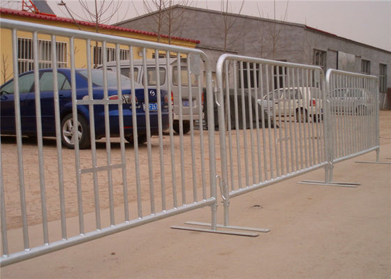 Klasyczna ocynkowana stalowa barykada / metalowe bariery kontroli tłumu
