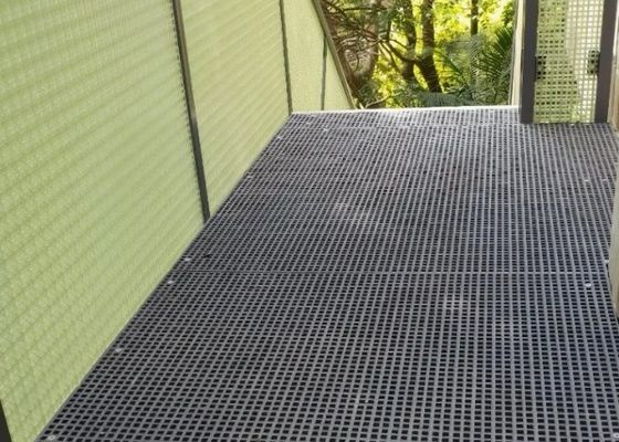 38 mm grubości FRP Pultruded Grating With Gritted Surface And Bolt Fixing Installation