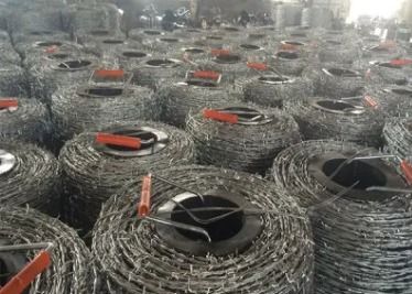 Drut ogrodzeniowy ostrza 450mm Concertina Razor Wire Bto-18
