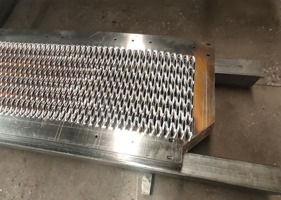 Grip Strut Safety Grating 5-Diamond Plank (2-1/2” Depth, 12 Gauge)