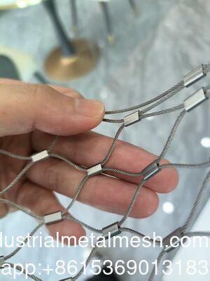 Najwyższej jakości siatka z liny stalowej ze stali nierdzewnej z czarnym tlenkiem do ogrodzeń w zoo