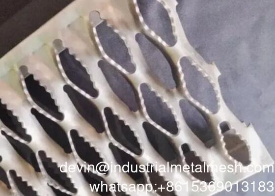 Aluminiowe żuraw nierdzewny grzebień uchwytu Strut schody bieżnik antypoślizgowy Dimple Płytka dla drabin