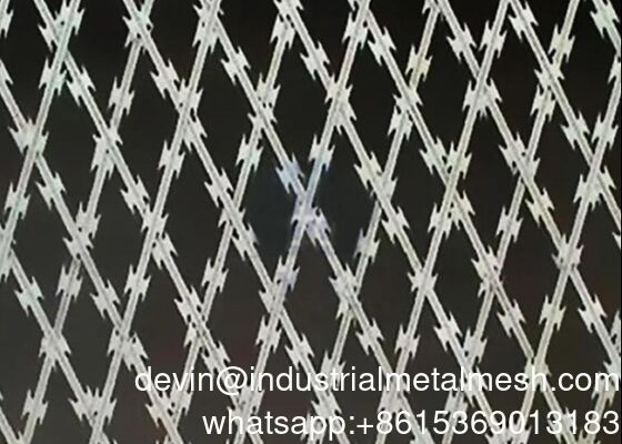 Metech Razor Wire Welded Mesh Panel System ogrodzeniowy składa się z Razor Wire Mesh
