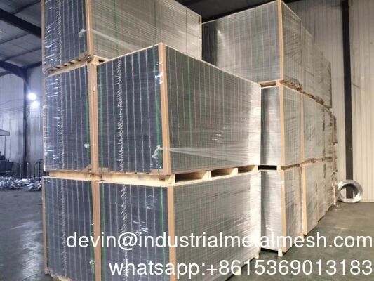 3.4mm Wire * 15X15cm Mesh * 2.15 * 6 M Black Welded Wire Mesh Panel for Canada