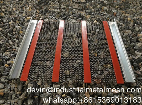 Durable Mesh Vibrating Screening Mesh in Mining and Quarry Applications