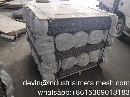 Galvanized/PVC Coated 1"-4" Diamond Wire Mesh 5FT Chain Link Fence Cyclone Wire