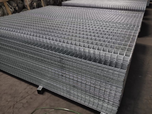 3d 2,0 mm zakrzywione metalowe ogrodzenie Niestandardowe ozdoby do restauracji na świeżym powietrzu