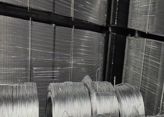 Spawana elektrycznie ocynkowana klatka dla ptaków Spawana żelazna siatka wielofunkcyjna