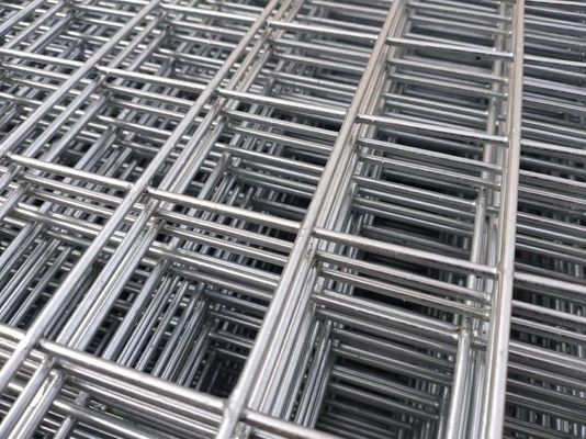 Elektryczna ocynkowana spawana siatka druciana 2x2 cale do ogrzewania podłogowego