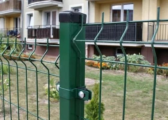 Ogrodzenie ze stali zakrzywionej powlekanej w proszku dla szpitali w ogrodzie
