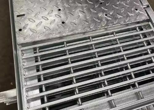 Podstawa chodnika Materiał metalowy Gorący DIP Galwanizowany Żuraw zęba stalowy Rączko do chodzenia