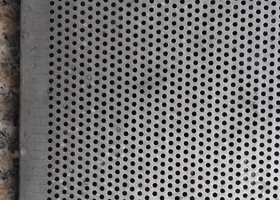0.6mm Otwór 80mm szerokość stalowa blacha perforowana otwór okrągły