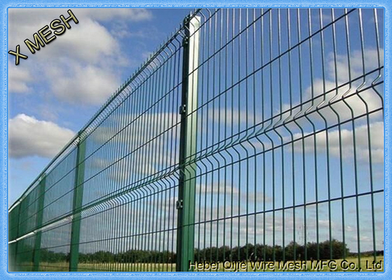 Powlekany proszkowo spawany zakrzywiony metalowy panel ogrodzeniowy Obrobiony cieplnie