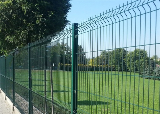 Zielone ogrodzenie z drutu spawanego powlekanego siatką / 3D zakrzywione ogrodzenie z siatki drucianej