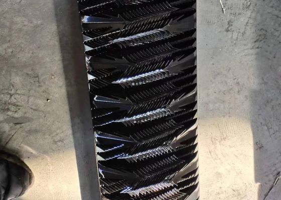 Lakierowanie proszkowe Duże antypoślizgowe kolce ścienne o grubości 2 mm