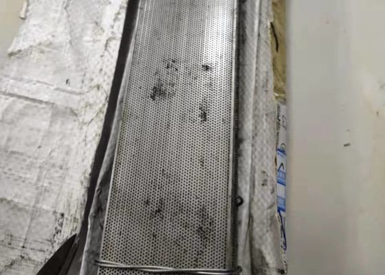 Otwór 0,8 mm Szerokość 80 mm Blacha perforowana ze stali nierdzewnej Okrągły otwór